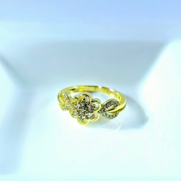 Golden Bloom Adjustable Ring – Floral Diamond Embellished (J26)
