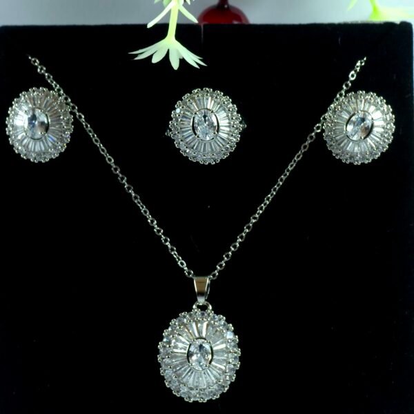 Exquisite Silver-Plated Jewelry Set with Oval Zircon Stones j8.4