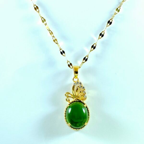 Elegant Green Gemstone Pendant Necklace – Stainless Steel Chain with Fine Zircon